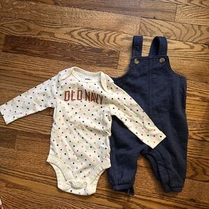 Old Navy Cream and Navy Baby Outfit Set